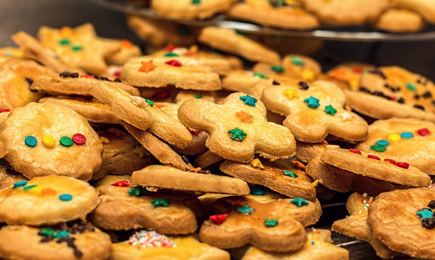 2_cookies-christmas-biscuits